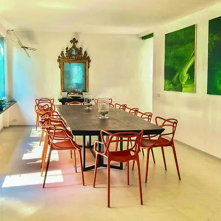 With Private Sea Access In Hébergement de vacances *