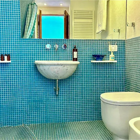 Design With Private Sea Access In Nyaraló *